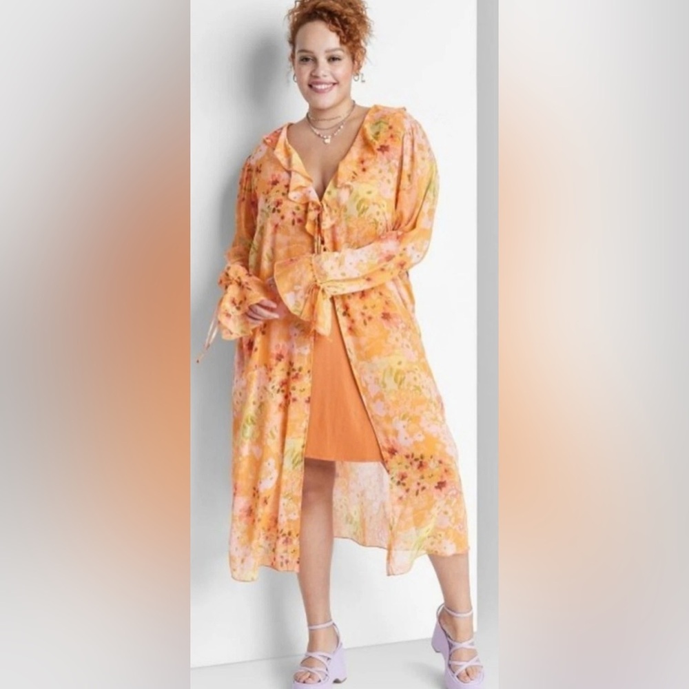 Floral Ruffle cover up - Picture 3 of 8